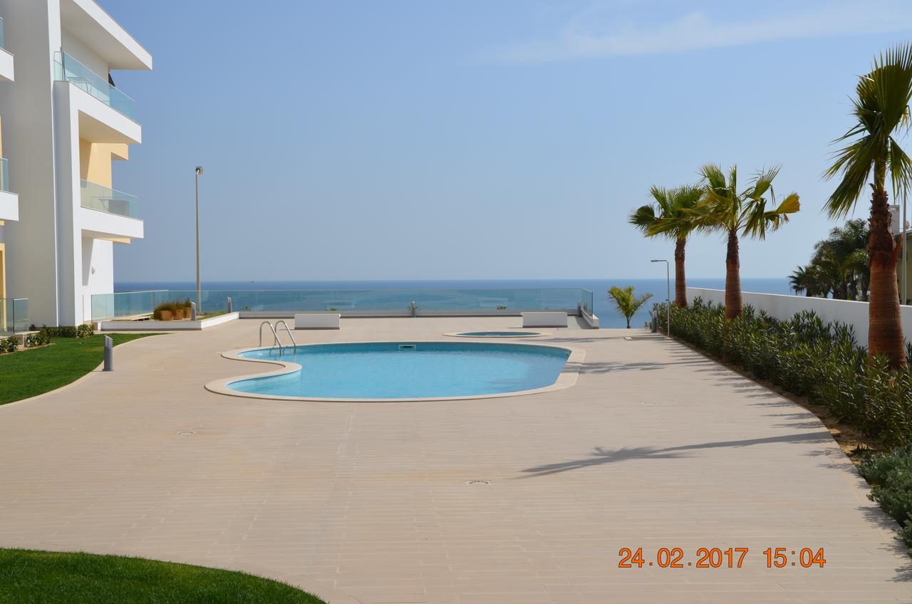 Porto De Mos Golf & Beach B&B Al-40312 ลากอส ภายนอก รูปภาพ